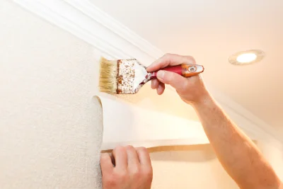 Pose de papier peint à Porcelette — revêtements muraux et toiles de verre